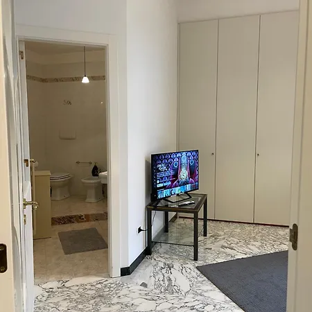 Adua Exclusive * Μπάρι